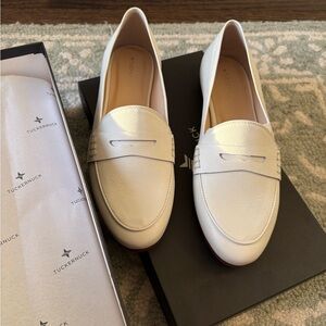 Tuckernuck White Pebbled Rowan Leather Penny Loafers size 7 NWT
